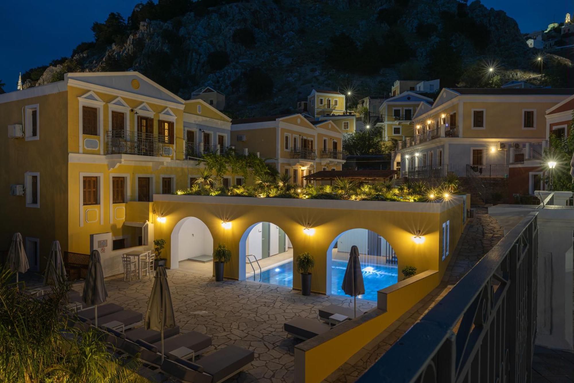Opera House Hotel Symi Bagian luar foto