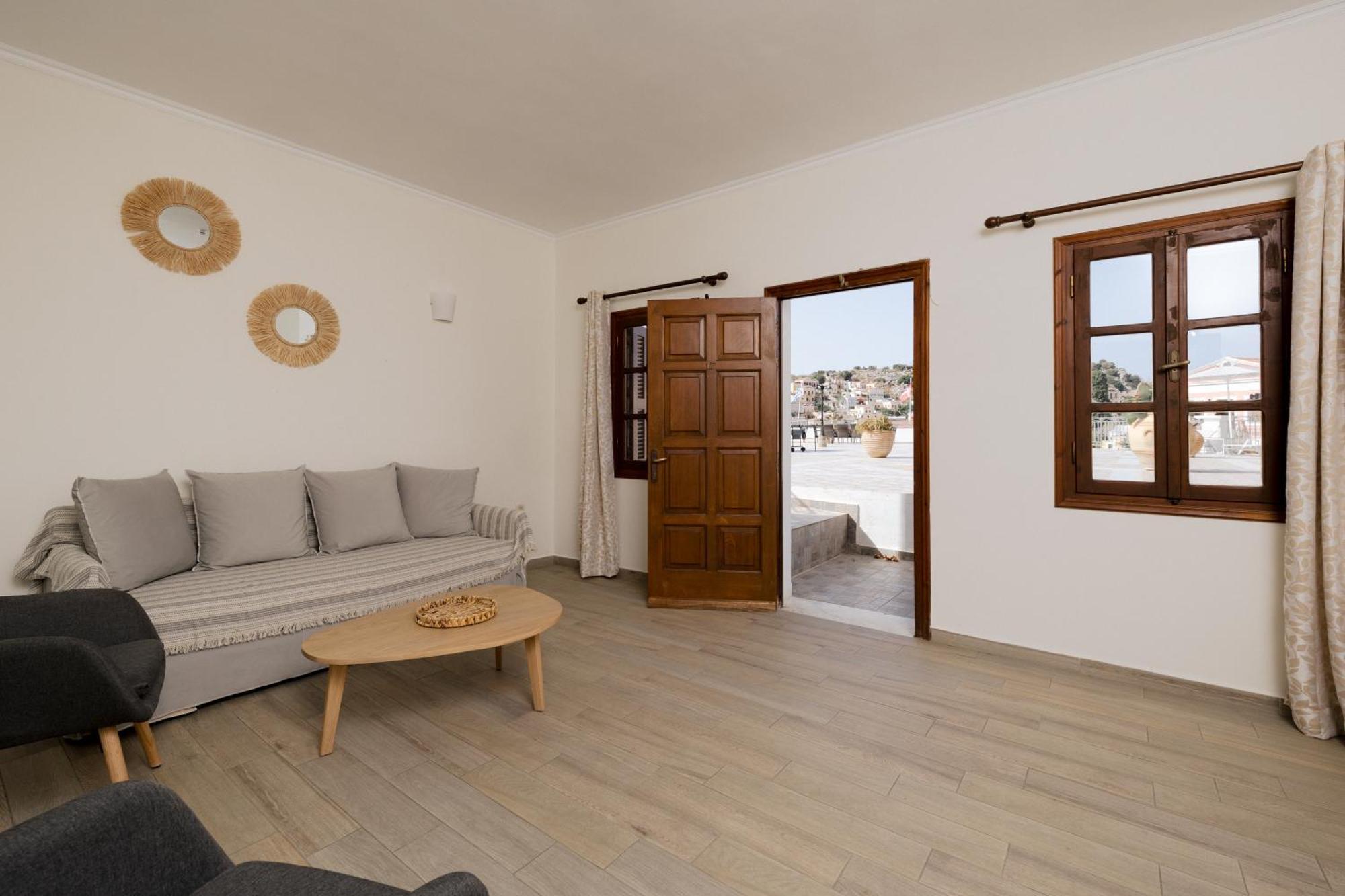Opera House Hotel Symi Bagian luar foto