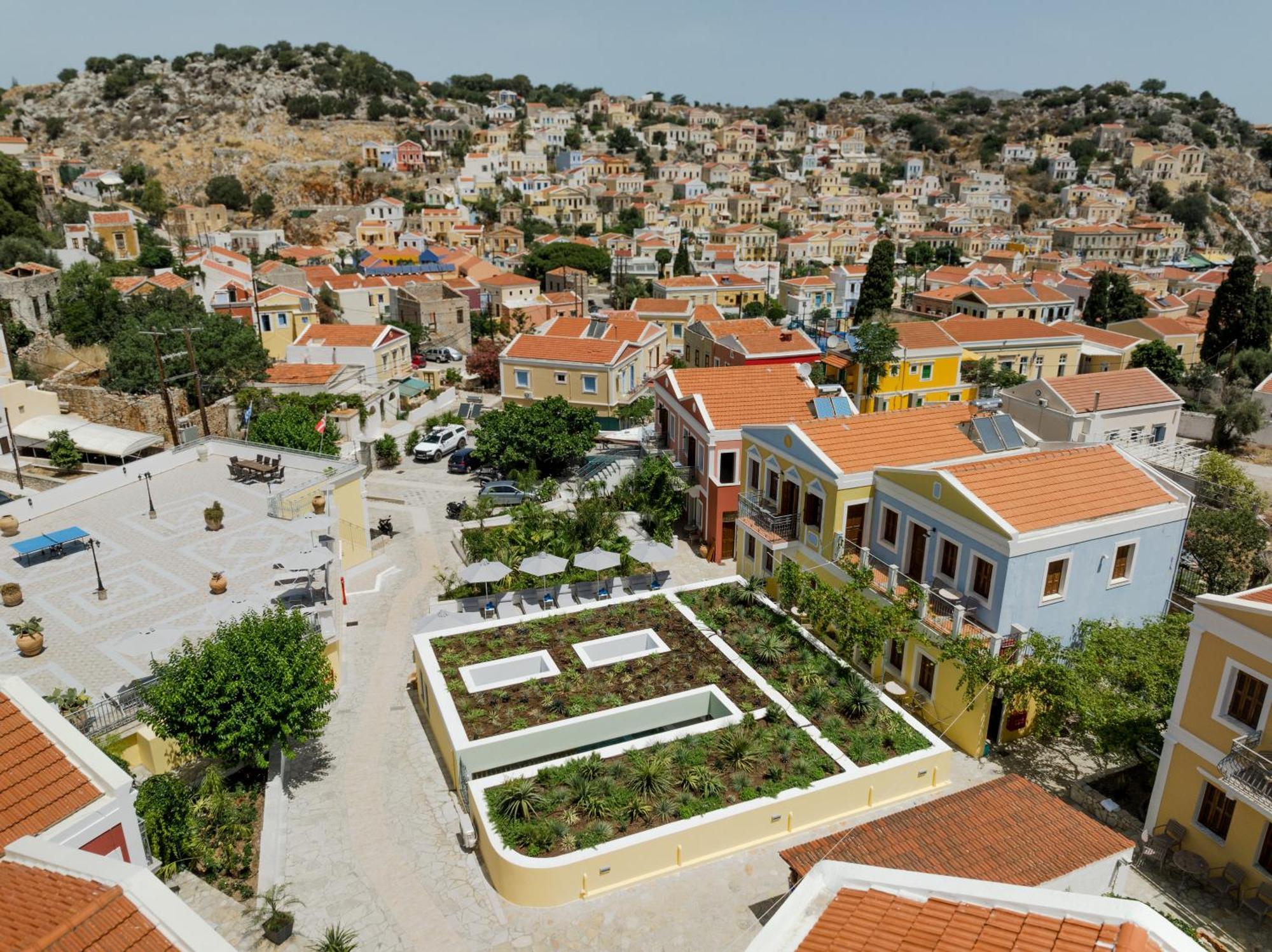 Opera House Hotel Symi Bagian luar foto