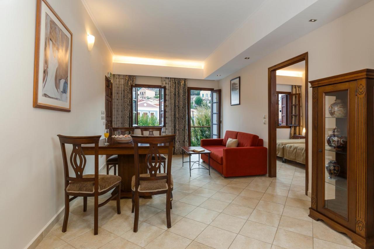 Opera House Hotel Symi Bagian luar foto
